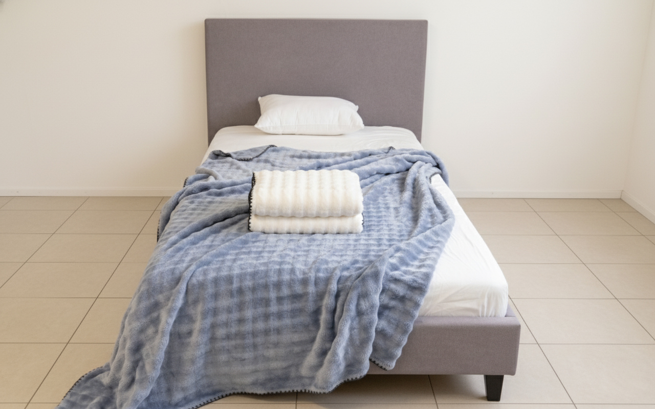 [Guy Laroche] 5mm 밍크 극세사 담요(그레이)